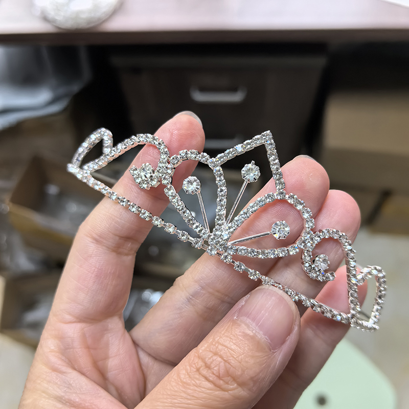Серебряная корона со стразами, – обзор и цена Women Accessories Wholesale